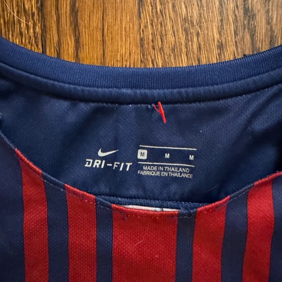 Nike Barcelona soccer jersey size medium - Picture 3 of 3